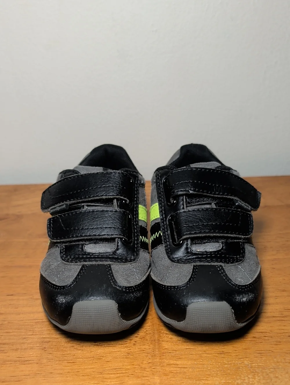 Pediped Gehrig Sneakers Black Gray Lime Green Hook & Loop Sporty Boys Size 9-9.5
